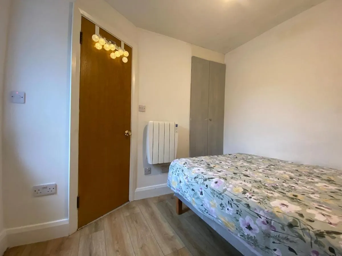 Promo Modern 1-Bedroom Flat Near Crokepark And Citycentre ダブリン アイルランド